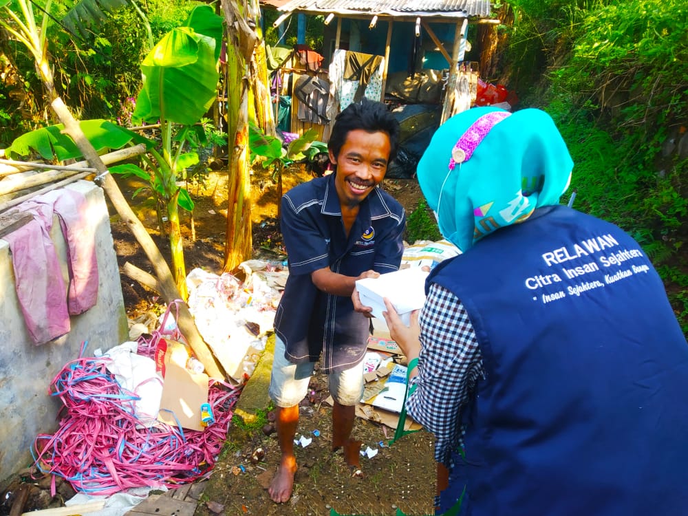 sedekah nasi kotak citra insan sejahtera